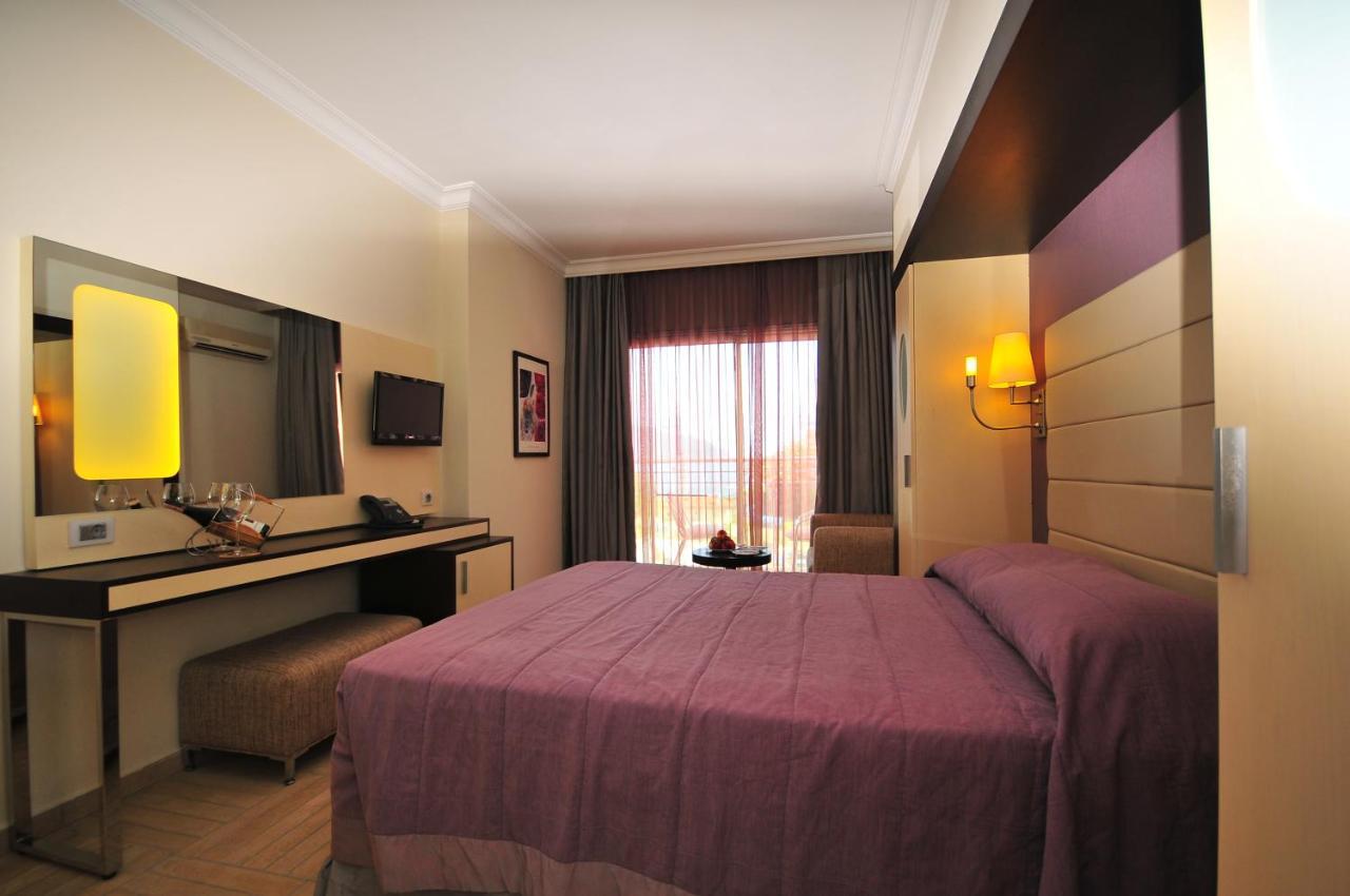 Blue Bay Platinum Отель