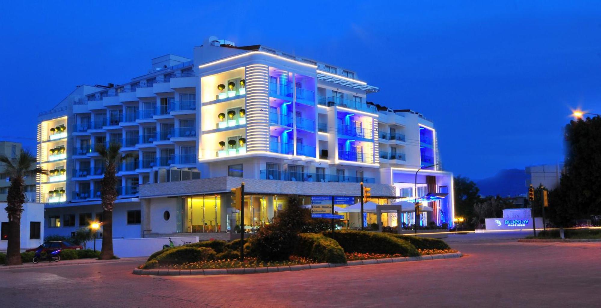 Отель Blue Bay Platinum 5*